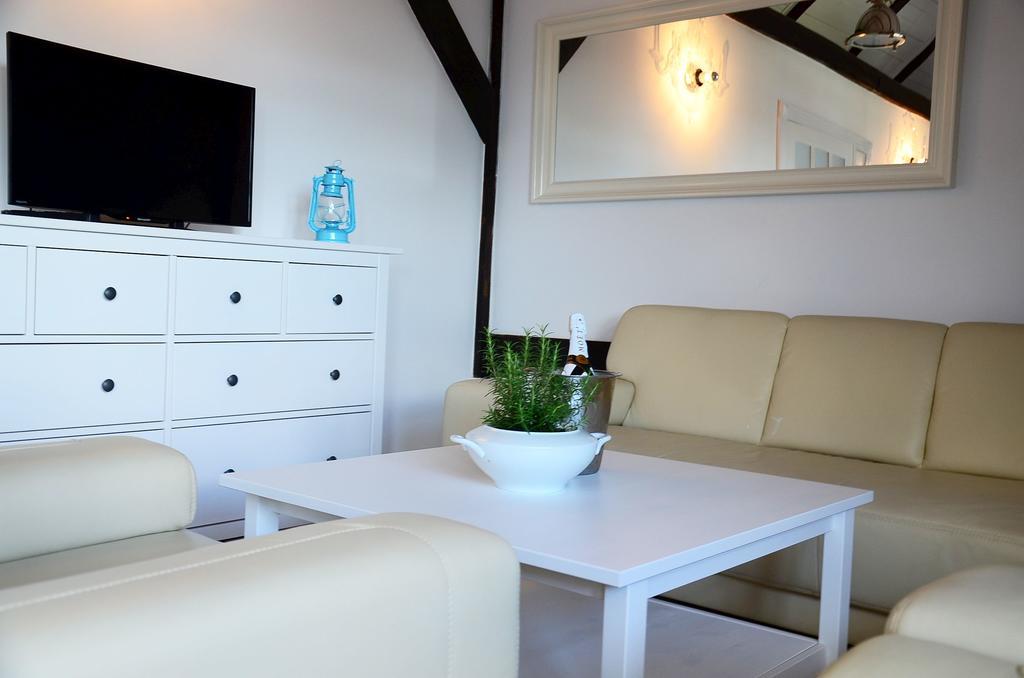 Mikołajki Stare Sady Chillout Rooms "Pod Jabloniami" الغرفة الصورة